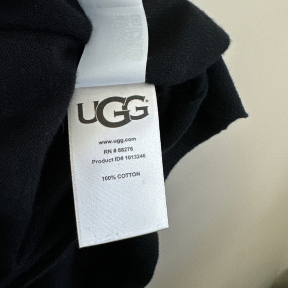 UGG Australia - Nora Cocoon Wrap. Black. M/L - Picture 11 of 12